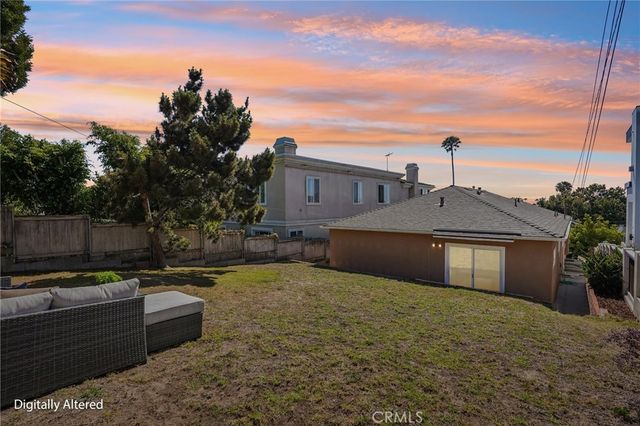 522 S Francisca Avenue, Redondo Beach, CA 90277