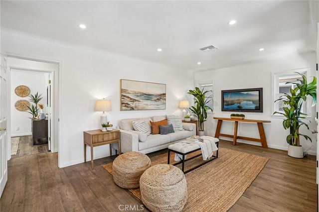 522 S Francisca Avenue, Redondo Beach, CA 90277