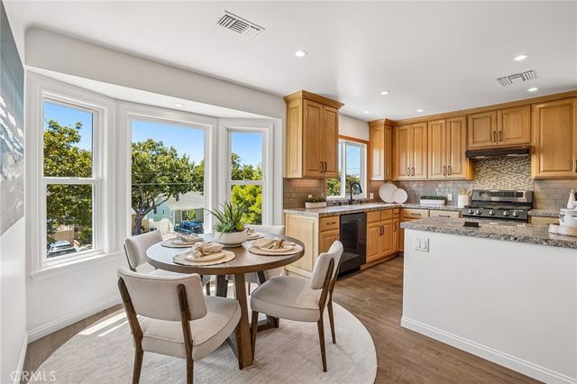 522 S Francisca Avenue, Redondo Beach, CA 90277