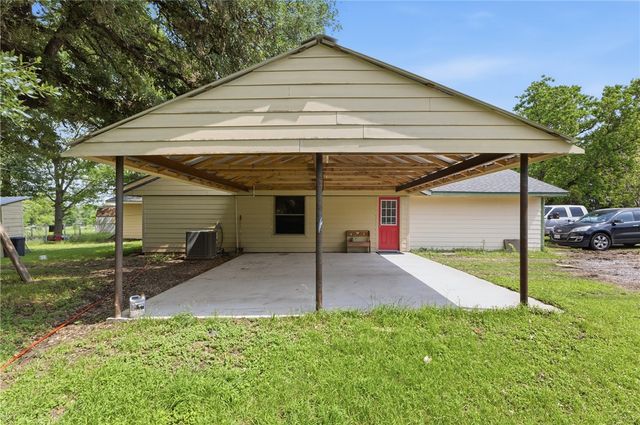 6024 Highway 36 N, Brenham, TX 77833
