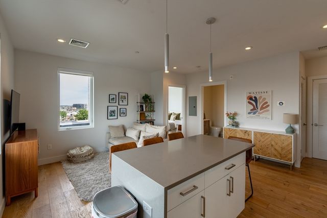 420 W Broadway 501, Boston, MA 02127