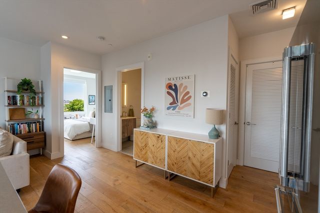 420 W Broadway 501, Boston, MA 02127