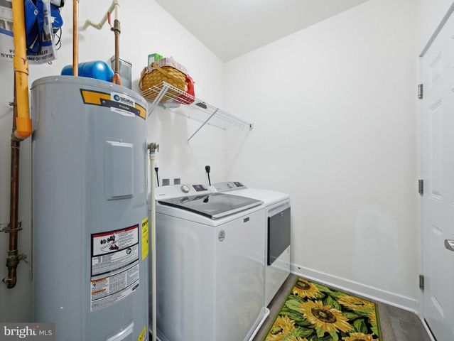 32 CAMDEN CIR, La Plata, MD 20646
