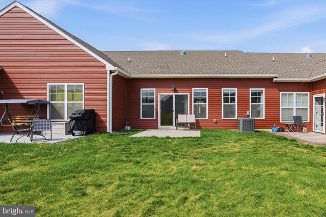 32 CAMDEN CIR, La Plata, MD 20646