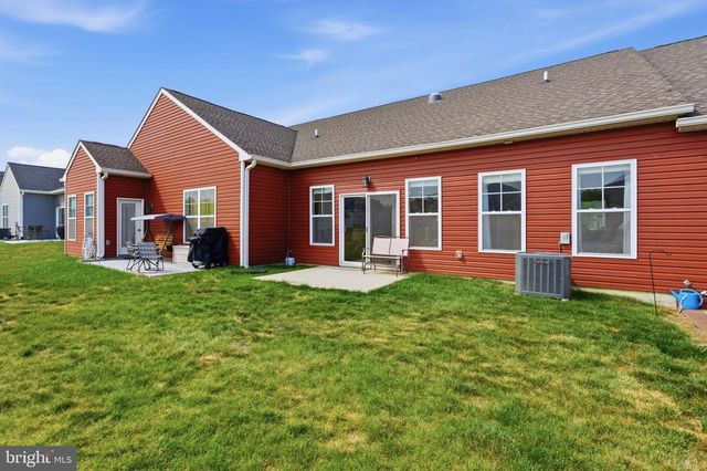 32 CAMDEN CIR, La Plata, MD 20646
