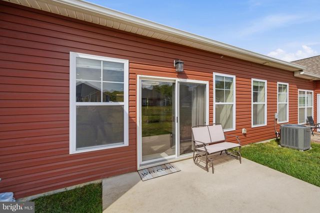 32 CAMDEN CIR, La Plata, MD 20646