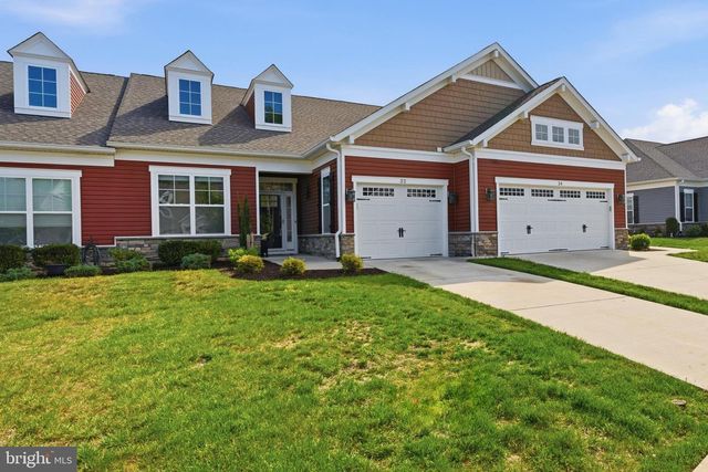 32 CAMDEN CIR, La Plata, MD 20646