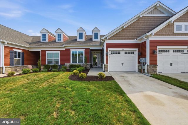 32 CAMDEN CIR, La Plata, MD 20646