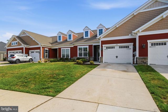 32 CAMDEN CIR, La Plata, MD 20646