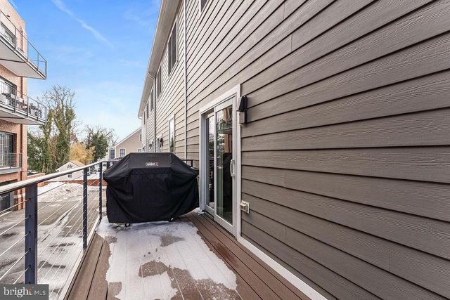 313 CHARLES ST, Fredericksburg, VA 22401