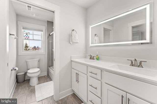 313 CHARLES ST, Fredericksburg, VA 22401