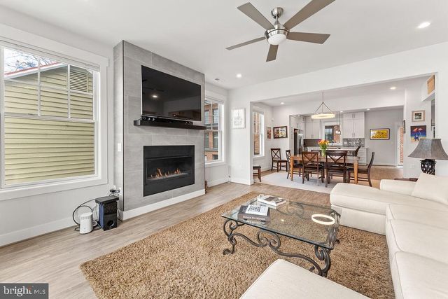 313 CHARLES ST, Fredericksburg, VA 22401