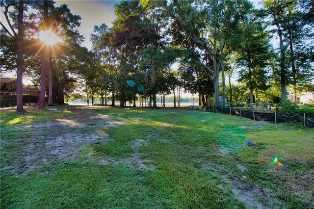 3850 Bebee Point Drive, Theodore, AL 36582