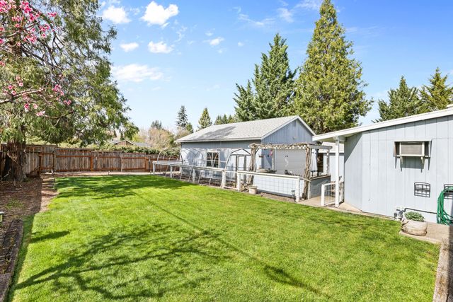 2590 Happy Valley Drive, Medford, OR 97501