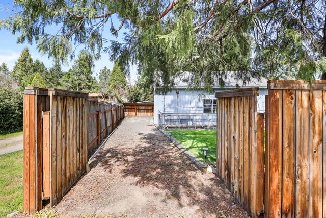 2590 Happy Valley Drive, Medford, OR 97501