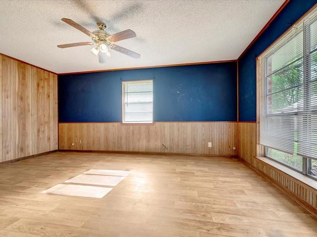 312 Pinecrest Drive, Trinity, TX 75862