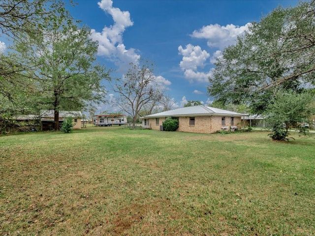 312 Pinecrest Drive, Trinity, TX 75862