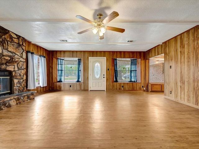 312 Pinecrest Drive, Trinity, TX 75862