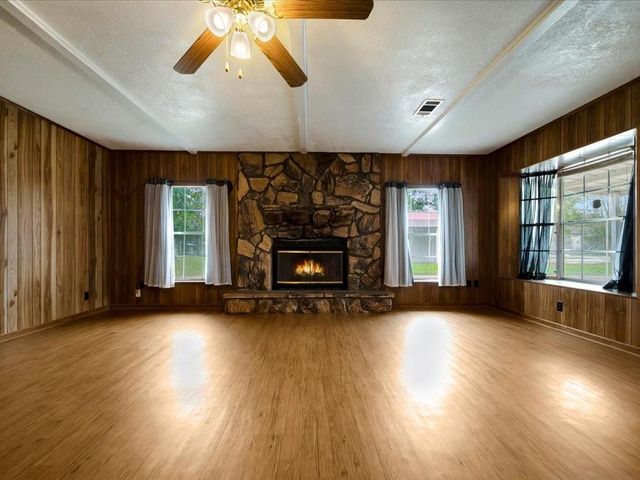 312 Pinecrest Drive, Trinity, TX 75862