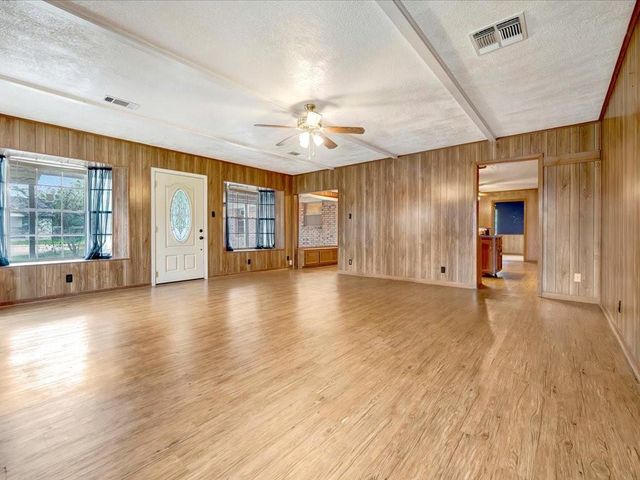 312 Pinecrest Drive, Trinity, TX 75862