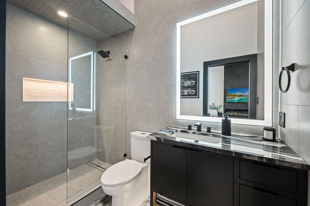 725 S Railroad Street, Lewisville, TX 75057