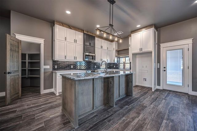 1110 County Street 2958, Tuttle, OK 73089