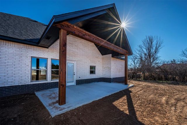 1110 County Street 2958, Tuttle, OK 73089