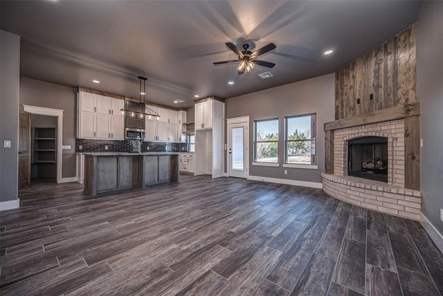 1110 County Street 2958, Tuttle, OK 73089