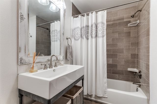 8252 Killdeer Circle, Fort Worth, TX 76108