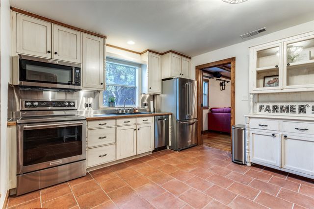 8252 Killdeer Circle, Fort Worth, TX 76108