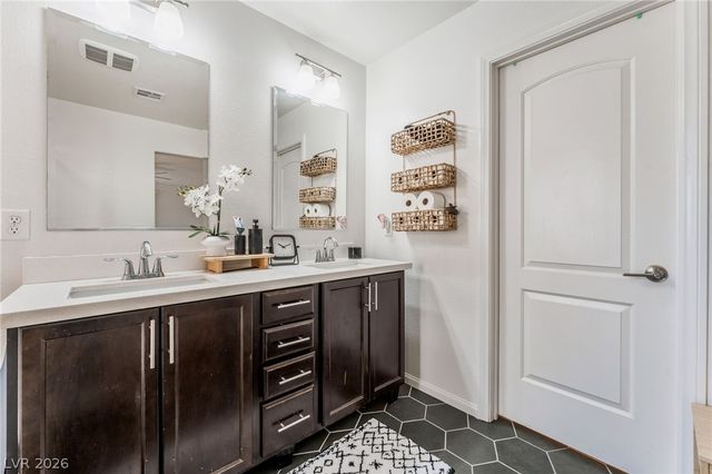 6733 Chelsea Ridge Court, North Las Vegas, NV 89084