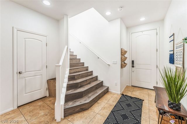 6733 Chelsea Ridge Court, North Las Vegas, NV 89084