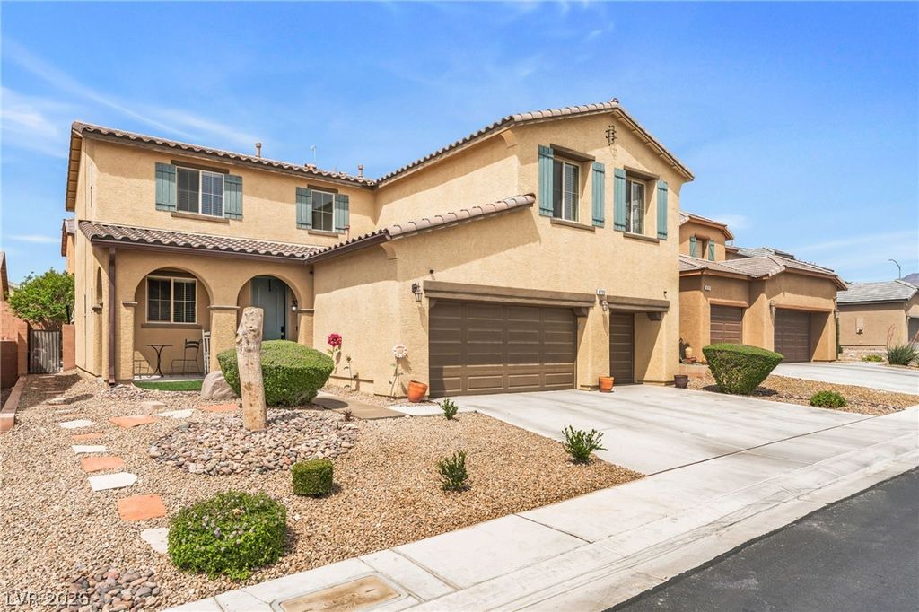6733 Chelsea Ridge Court, North Las Vegas, NV 89084