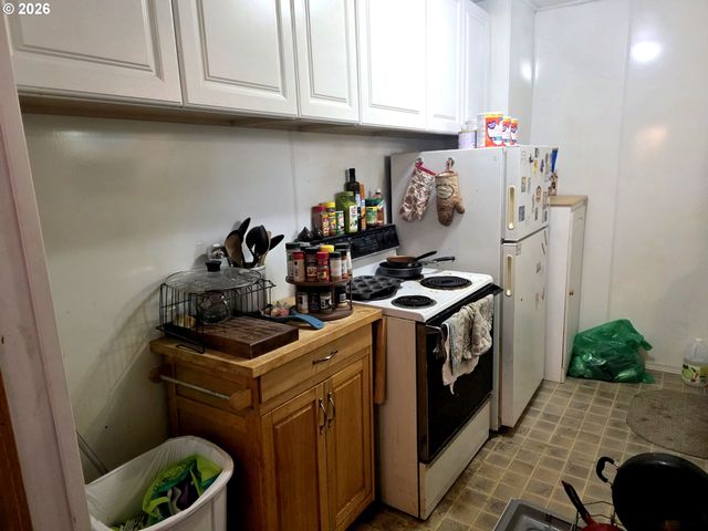 11448 Se 30TH Ave Se, Milwaukie, OR 97222