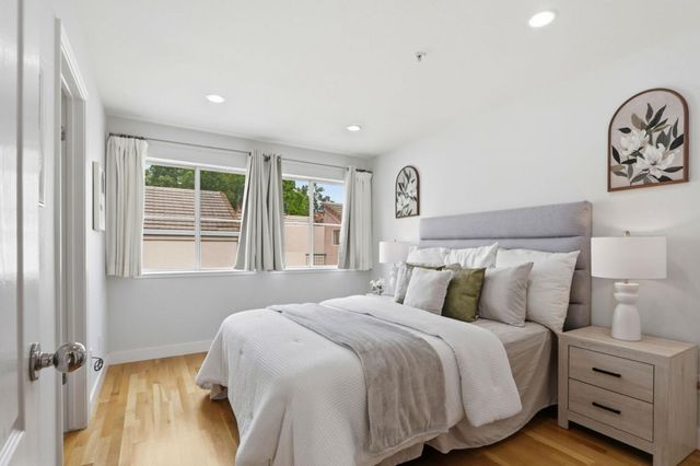 993 Asilomar Terrace 3, Sunnyvale, CA 94086
