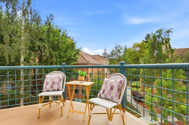 993 Asilomar Terrace 3, Sunnyvale, CA 94086