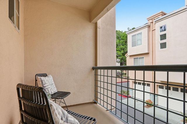 993 Asilomar Terrace 3, Sunnyvale, CA 94086