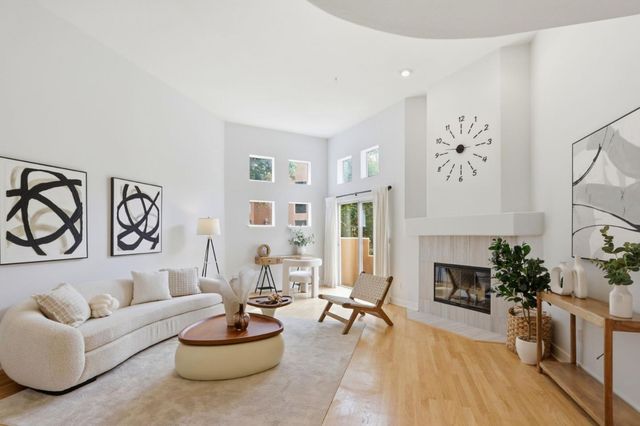993 Asilomar Terrace 3, Sunnyvale, CA 94086