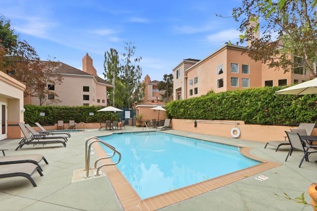 993 Asilomar Terrace 3, Sunnyvale, CA 94086