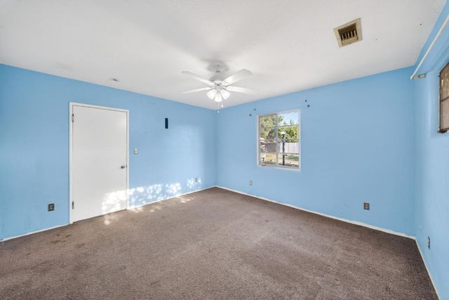 1025 W Fedora Avenue, Fresno, CA 93705