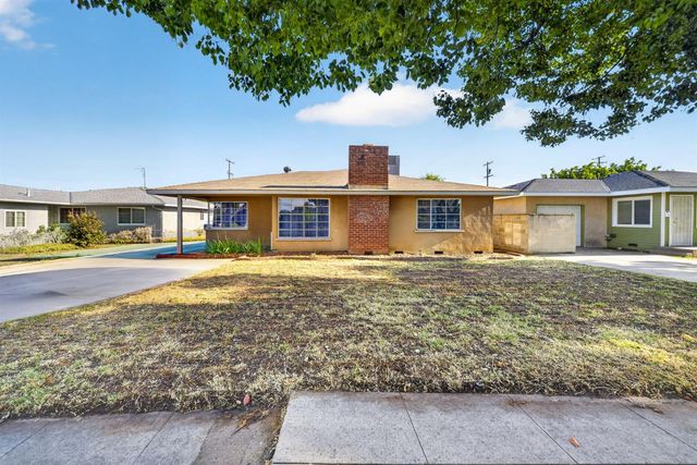 1025 W Fedora Avenue, Fresno, CA 93705