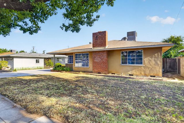 1025 W Fedora Avenue, Fresno, CA 93705