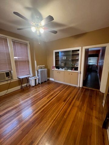 5215 W Van Buren Street, Chicago, IL 60644