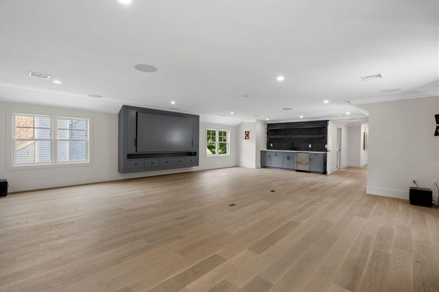 26 Wheeler Road, Mashpee, MA 02649