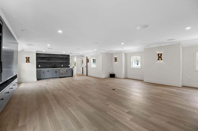 26 Wheeler Road, Mashpee, MA 02649
