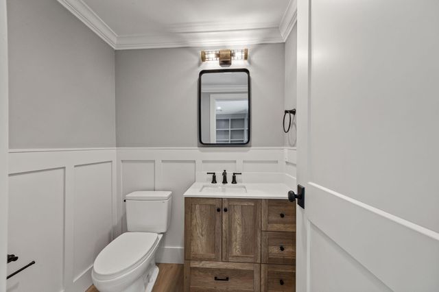 26 Wheeler Road, Mashpee, MA 02649
