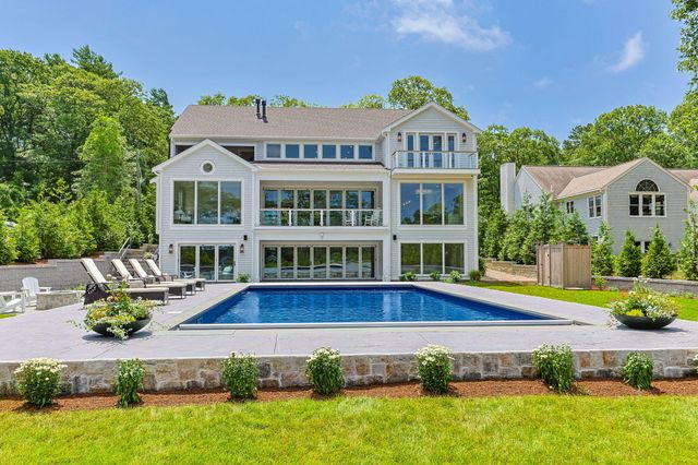 26 Wheeler Road, Mashpee, MA 02649