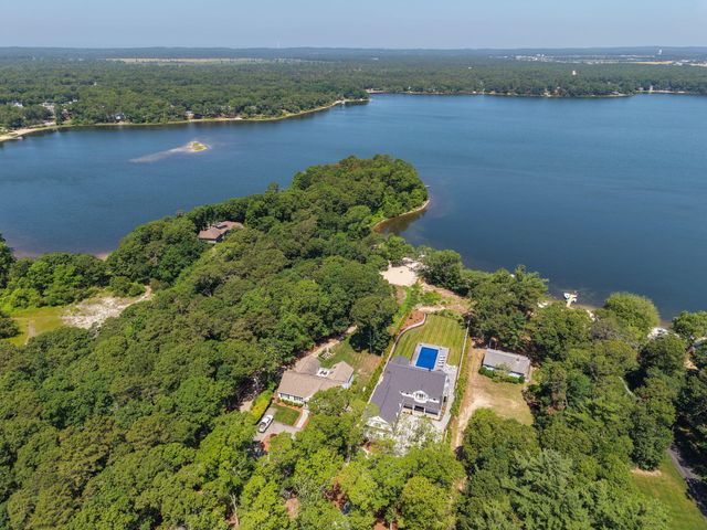 26 Wheeler Road, Mashpee, MA 02649