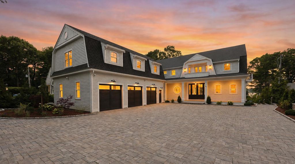 26 Wheeler Road, Mashpee, MA 02649