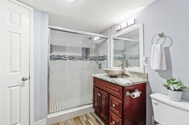 2217 Grover Avenue, Galveston, TX 77551